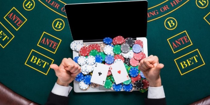 How to Win Playing Online Gambling Dealers